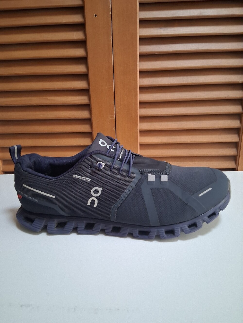 On Cloud 5 Navy Men's Waterproof Running Shoe * Size: 10